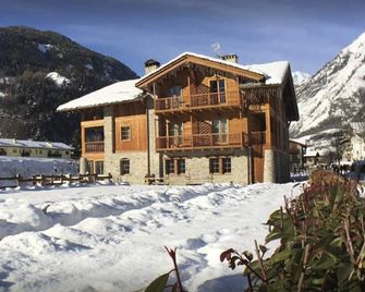 Hotel Les Montagnards - Morgex - Edificio