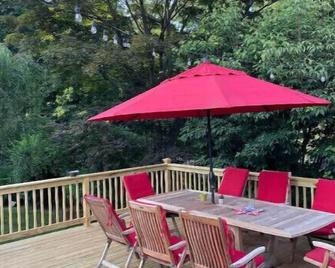 Rowayton - Close To Town, Park & Beach - Norwalk - Balcony