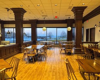 Ariel Broadway Hotel - Lorain - Restaurante