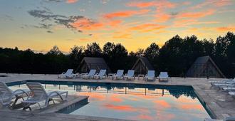 Skylaranna Resort & Spa - Hendersonville - Pool