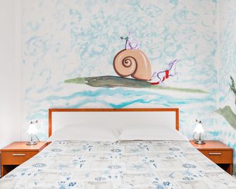 Lia Rooms 4 - La Spezia - Bedroom