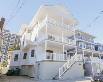 Bartram Dream House II - Bartram Beach Retreat - Atlantic City - Building