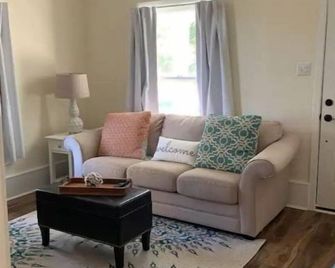 Mccrary Country Cottage - Nashville - Sala de estar