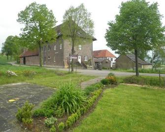 B&B Einrade - Lemiers - Vista del exterior