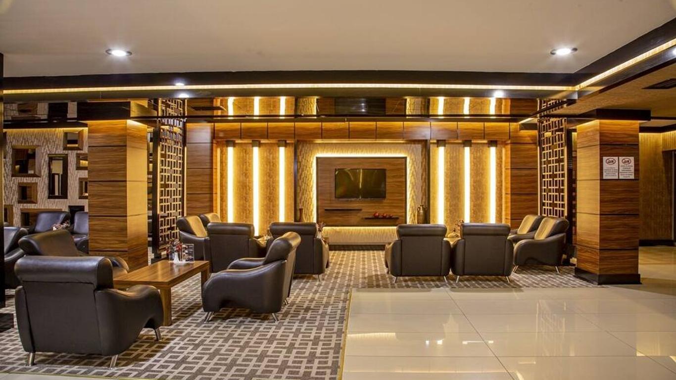 Grand Cali Hotel