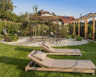 Apart Hotel Wasserturm - Bad Segeberg - Patio