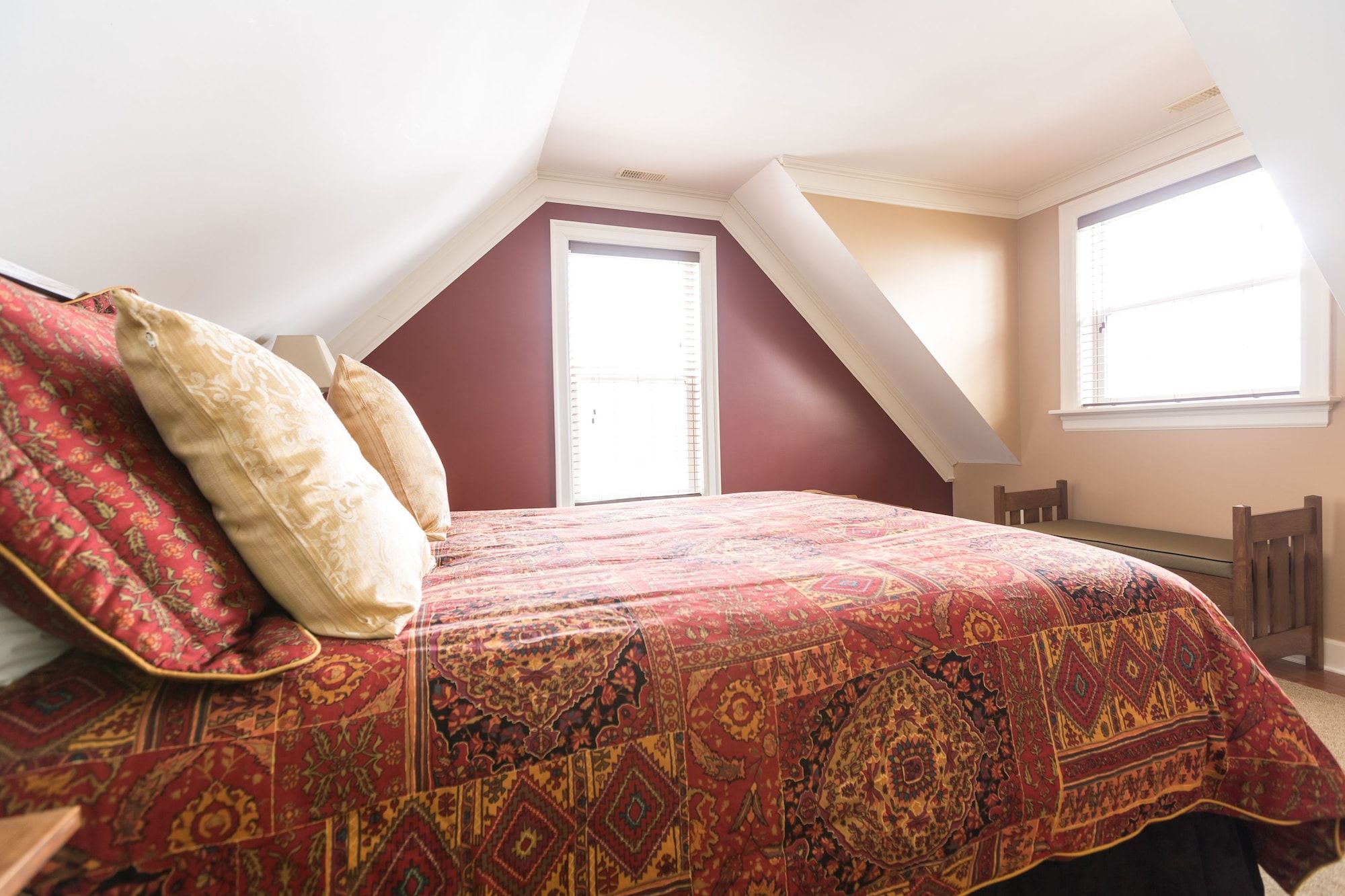 Genelle House B&B Guest House - Castlegar - Schlafzimmer