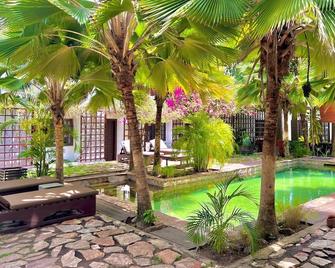 Olma Colonial Suites - Accra - Pool
