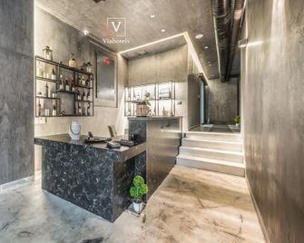 Vh Premier As Tirana Hotel - Tirana - Front desk