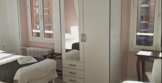 Hotel Danemark - Nice - Bedroom