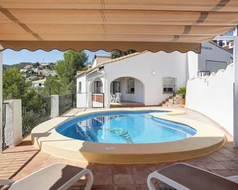 Paloma Villa with private pool, terrace and veranda overlooking the sea. - Orba - Pool