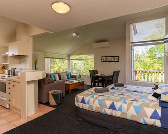 Haka Lodge Queenstown - Queenstown - Bedroom