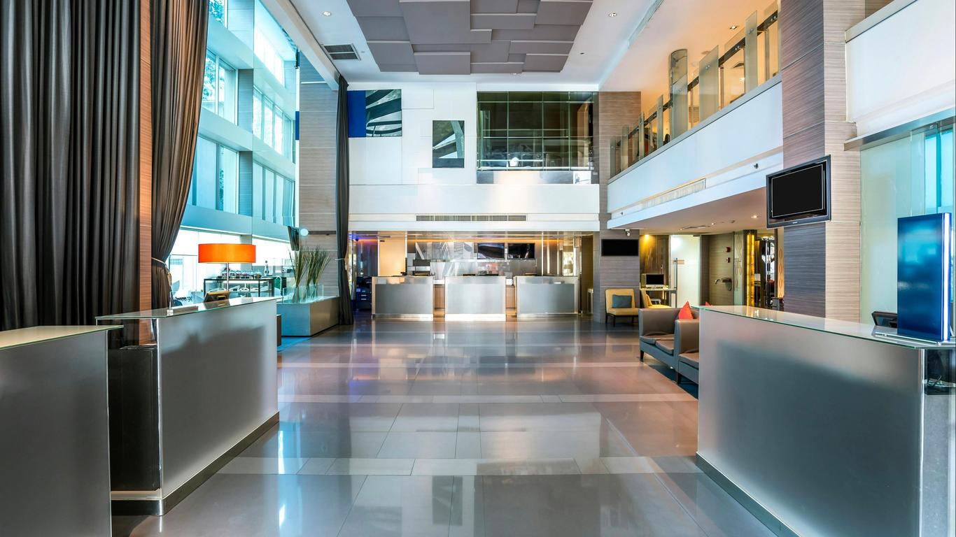 Hilton Garden Inn Bangkok Silom