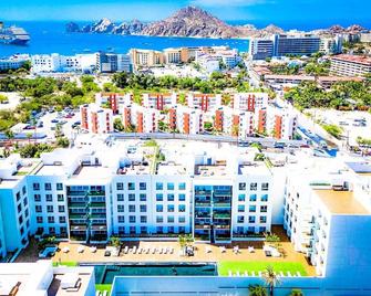 Elevate Your Cabo Vacation in Style - Cabo San Lucas - Edificio