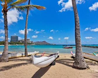 Spacious Studio at The Ilikai (with washlet!)! - Honolulu - Beach
