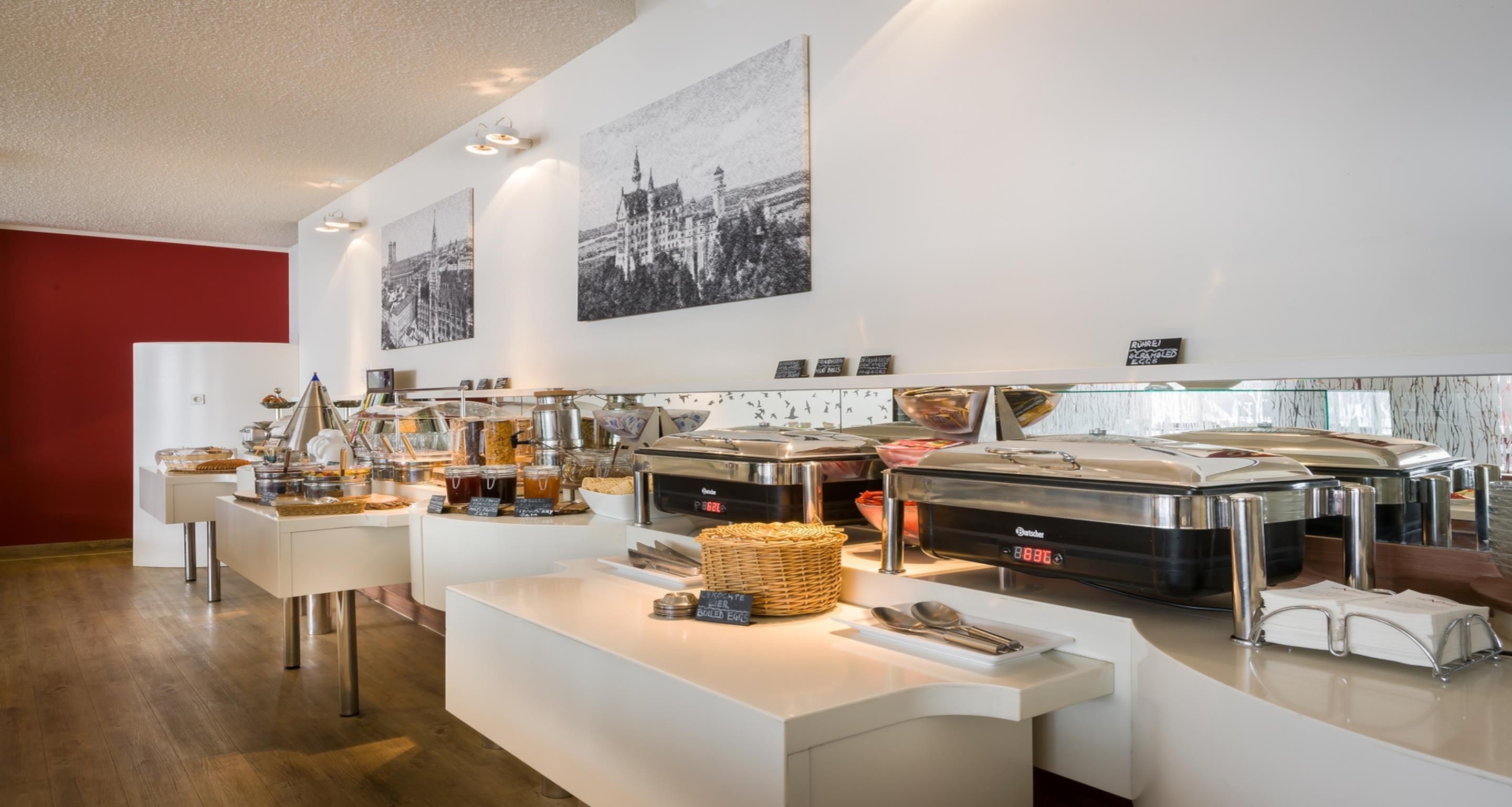Sure Hotel by Best Western München Hauptbahnhof - מינכן - בופה