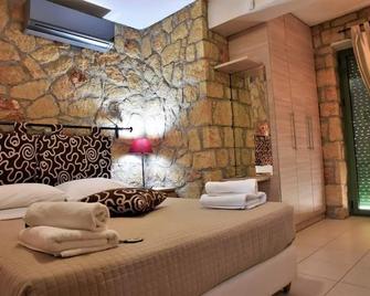 Messinian Horizons - Marathopolis