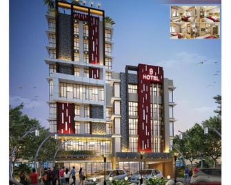 G-Hotel Pontianak - Pontianak - Gebäude