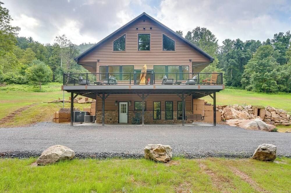 Resting Eagle Cabin With Mtn Views in Pa