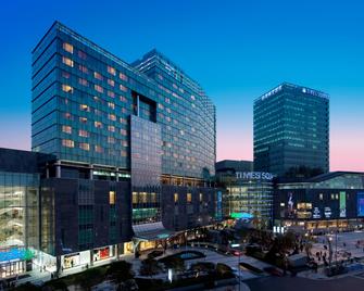 Courtyard by Marriott Seoul Times Square - Seoul - Gebäude
