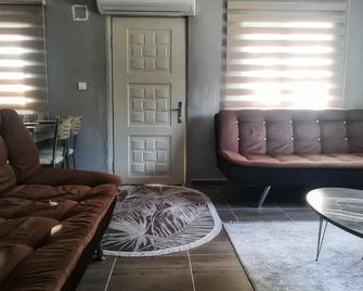 AliBaba Village Home | Near to Airport and Beach - Dalaman - Living room