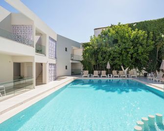 Tarra Seaside Hotel - Georgioupoli - Pool
