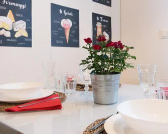 Portobello Apartments - Bologna - Dining room
