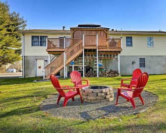 New Paltz Apt - 11 Mi to Poughkeepsie! - New Paltz - Patio