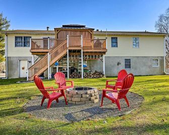 New Paltz Apt - 11 Mi to Poughkeepsie! - New Paltz - Hàng hiên