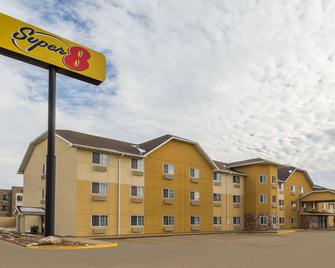 Super 8 by Wyndham Altoona - Altoona - Gebäude