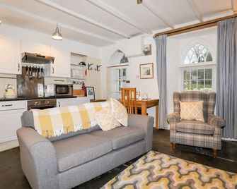 Destiny Cottage - Boscastle - Living room