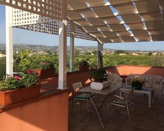 La stanza delle Muse in Villa con Piscina - Fontane Bianche - Balkon
