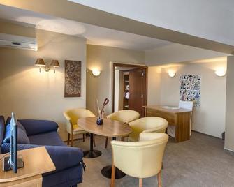 Savoy Hotel - Mamaia - Area lounge