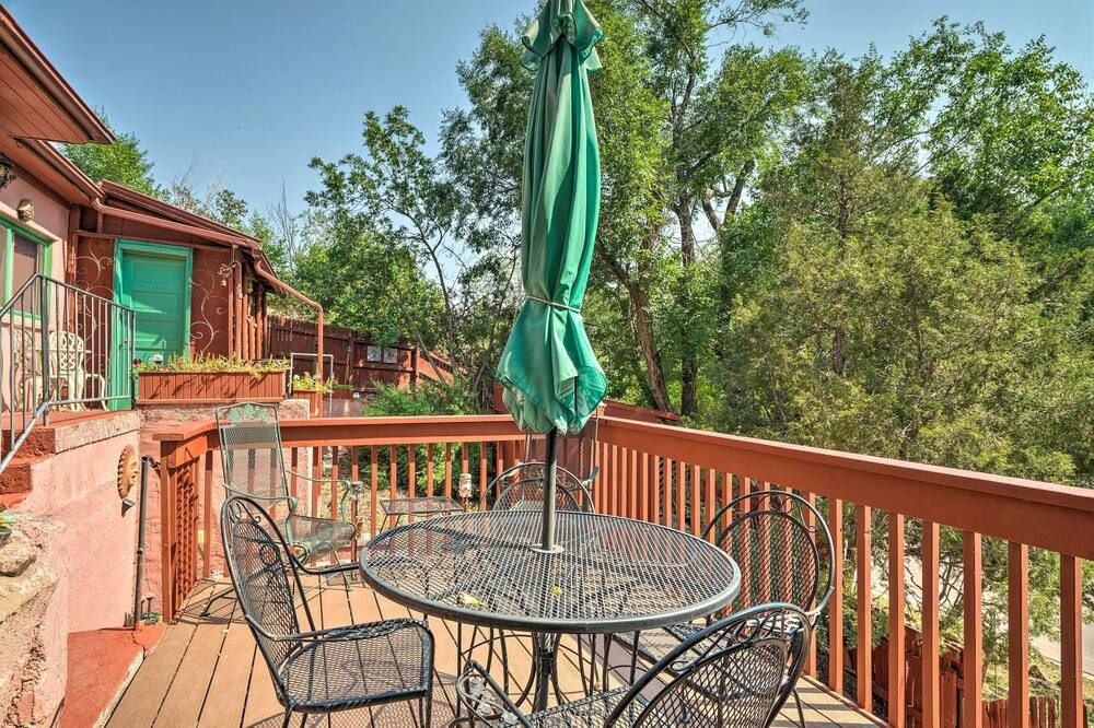 Colorful Bungalow By Pikes PeakandGarden of the Gods - מאניטו ספרינגס - מרפסת
