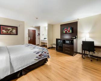 Red Roof Inn & Suites Monee - Monee - Bedroom