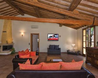 Pisa Holidays - San Giuliano Terme - Wohnzimmer