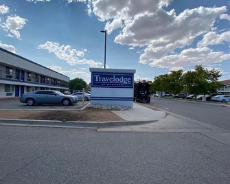 Travelodge by Wyndham Albuquerque West - Alburquerque - Edificio
