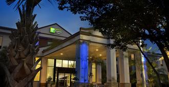 Holiday Inn Express & Suites New Orleans Airport South - Saint Rose - Building