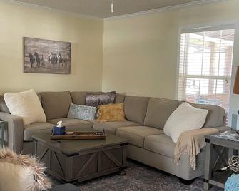 Shawnee Creek Hideaway - Close to Eminence and the Jacks Fork River! - Eminence - Sala de estar