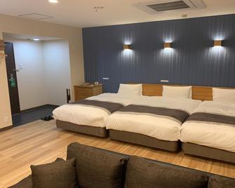 Business Hotel Naruto - Naruto - Bedroom