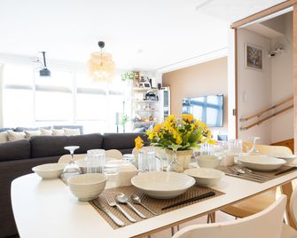 Sakamoto- House - Hiroshima - Comedor