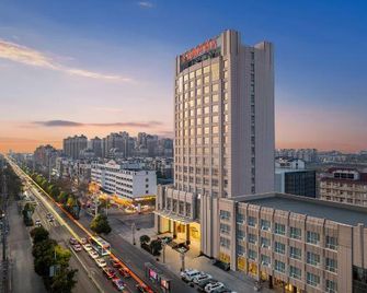 Phoenix Court Hotel (Jingzhou Ancient City Changjiang University) - Jingzhou - Gebäude
