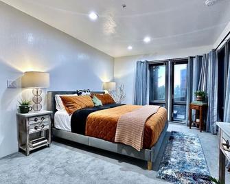 Oceana Vista Escape - Beachside Haven - Dillon Beach - Bedroom