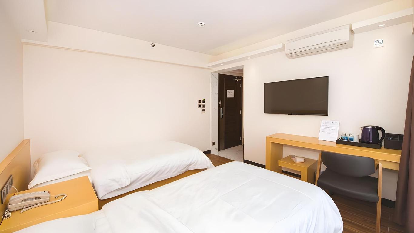 San Tung Fong Commercial Inn South Wing