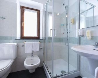 Du Glacier - La Thuile - Bathroom