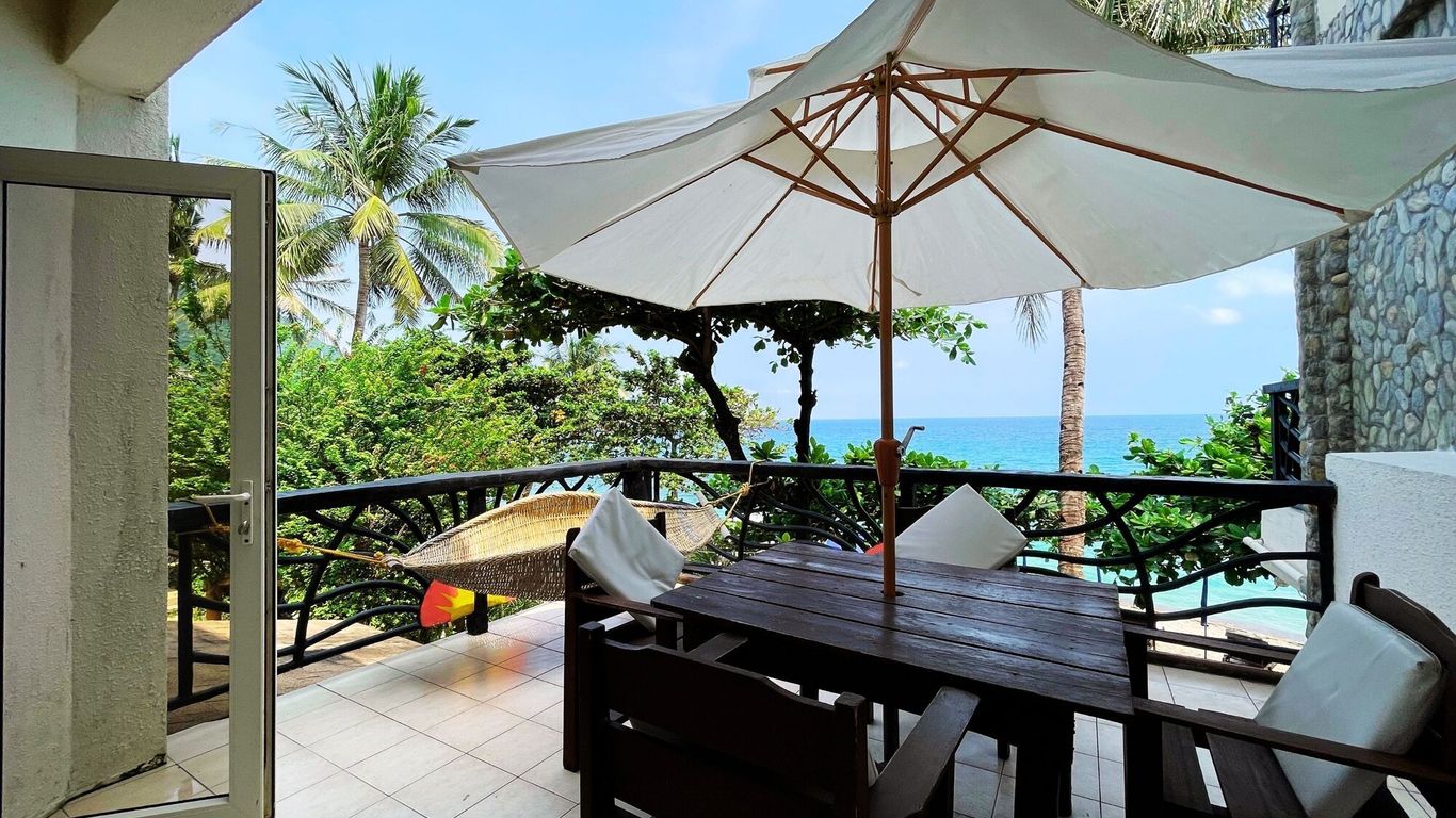 Sunset At Aninuan Beach Resort