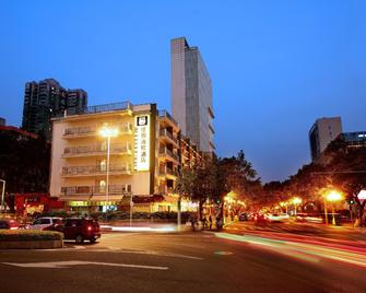 Yanjiang East Garden Inn - Guangzhou - Building