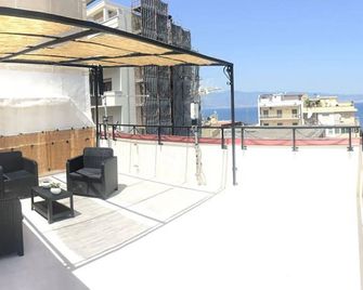 B&B Fuori Squadro - In Centro Città - Terrazza Relax vista Mare - Regio de Calabria - Balcón