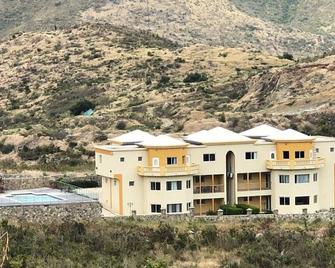 Singh Luxury Apartments With sea View, Apt.1 - Oyster Pond - Building