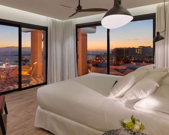 H10 Atlantic Sunset Horizons Collection - Callao Salvaje